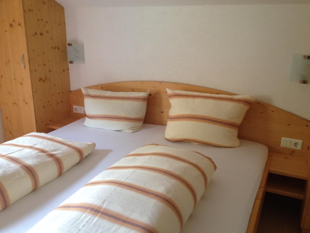Ferienwohnung Kirchbruecke Mieders Luaran gambar